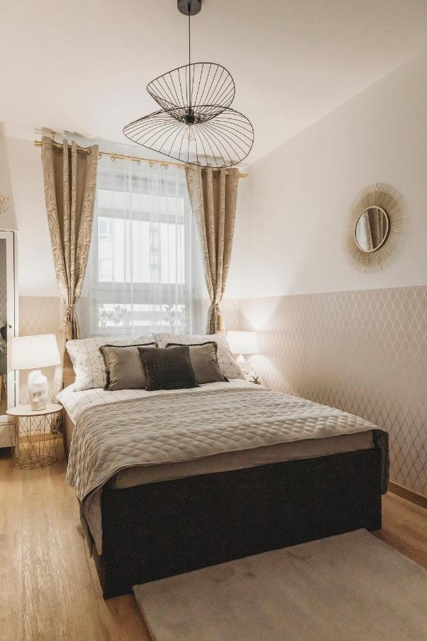 Clicktheflat Gdańsk Center Prestige Apart Rooms Warszawa Exteriör bild